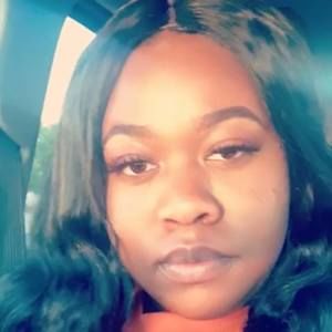 Meet your Posher, Bakari